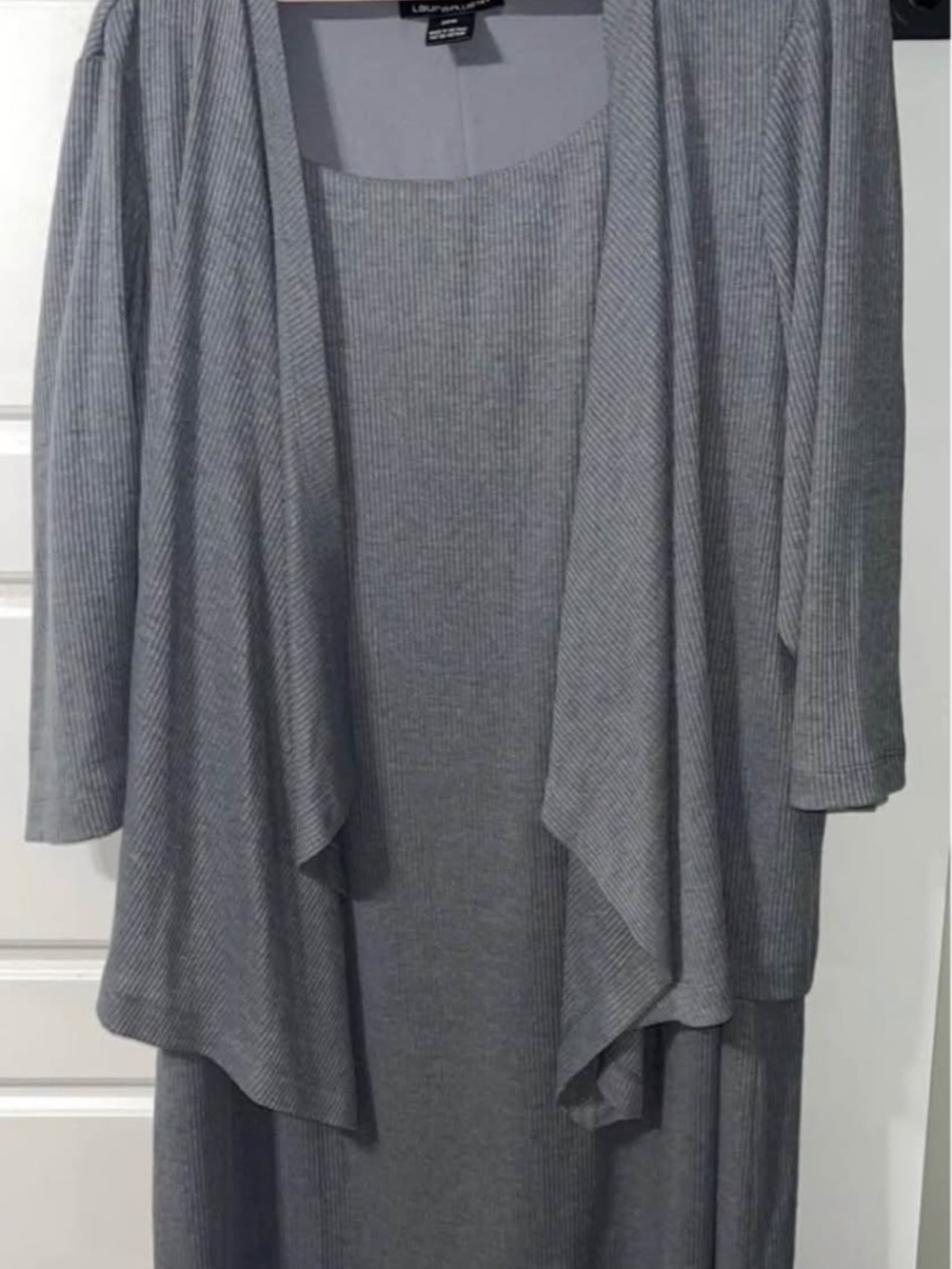 Women’s dress size 22